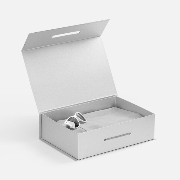 Коробка Case, подарочная, серебристая